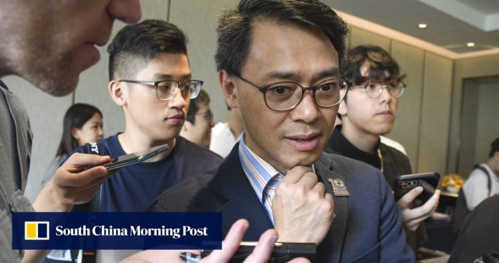 CEO sepak bola Hong Kong Joaquin Tam mengakhiri masa jabatan yang kontroversial, dengan sumber mengatakan dia dipecat