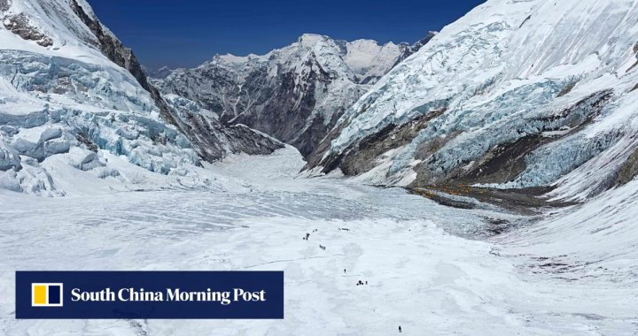 Pendaki Kenya Meninggal di Gunung Everest, Pemandu Nepal Hilang Saat Kematian Musiman Meningkat