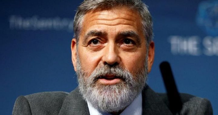 George Clooney memberi anak-anaknya nama normal