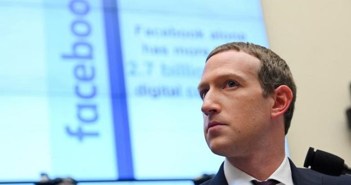 Zuckerberg dari Facebook berbicara dengan anggota parlemen Australia mengenai aturan media baru