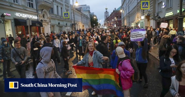 Rusia menangkap dua orang dalam kasus kriminal ‘ekstremisme’ LGBTQ pertama